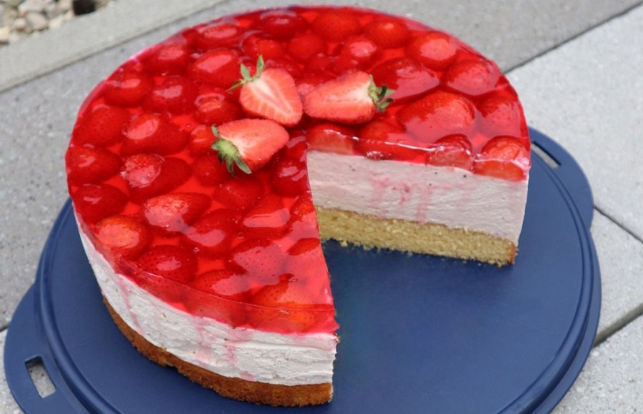 Erdbeer-Mascarpone-Torte - Rezept | Kochrezepte.at