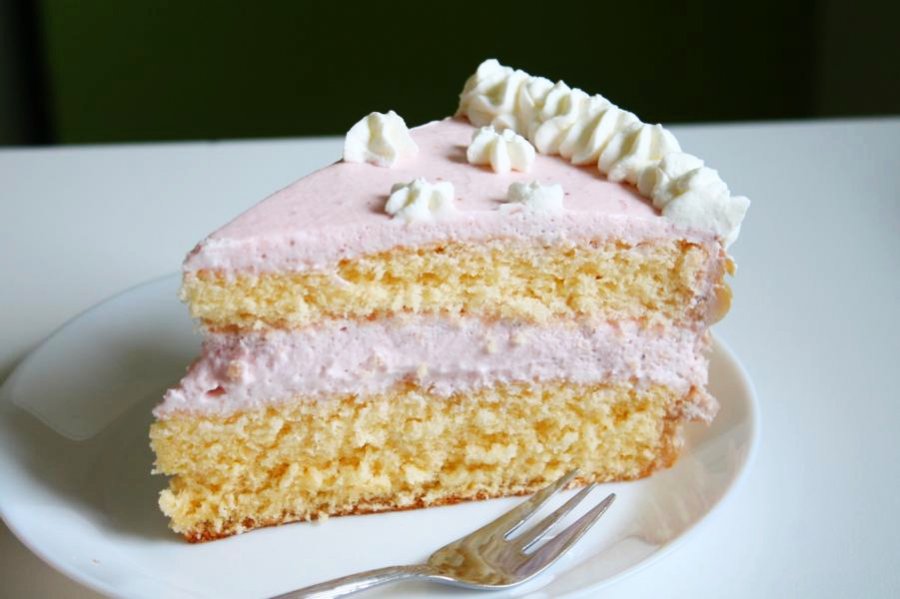 Erdbeercreme-Torte - Rezept | Kochrezepte.at