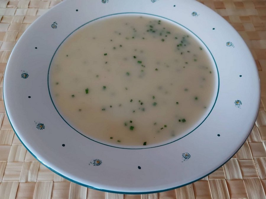 Petersilienwurzel-Suppe - Rezept | Kochrezepte.at