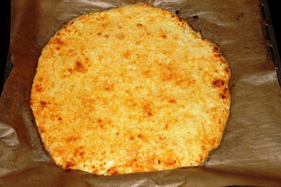 Low Carb Pizzaboden mit Karfiol - Rezept | Kochrezepte.at